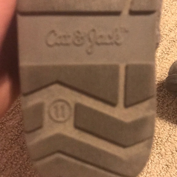 Cat and Jack Little Girls Sparkly Gray Boots - Picture 5 of 6